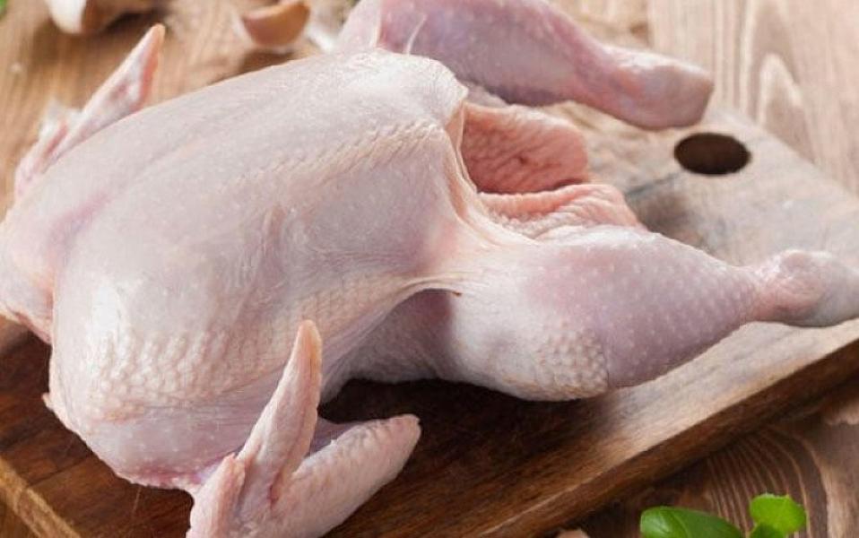 Yediyimiz toyuq əti antibiotiklərlə doldurulur -