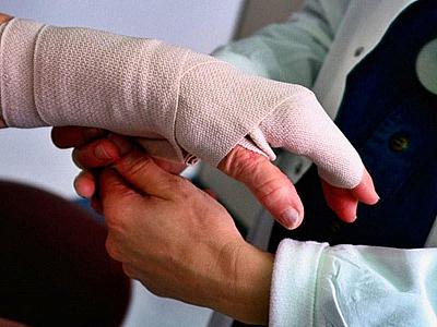 İnsanların sınıqçılara üz tutmasının səbəbi onların cahilliyindəndir -