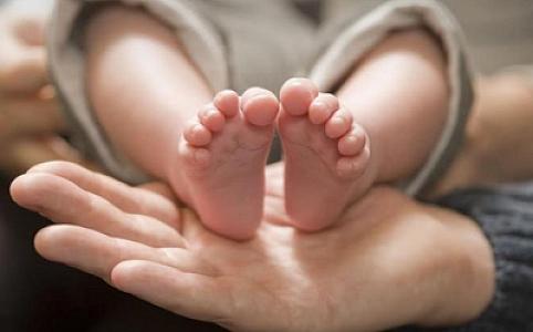 Nazirlik: "Sonsuzluğun uğurla aradan qaldırılması üçün vaxtında düzgün diaqnoz qoymaq vacibdir"