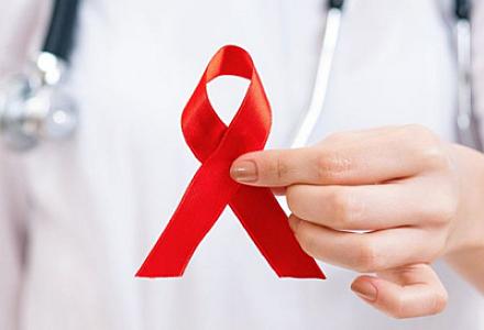 İİV-ə yoluxan şəxslər ailə həyatı qura bilərlər? -