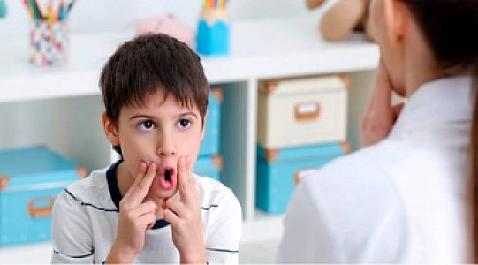 Kəkələmə nədən yaranır? -