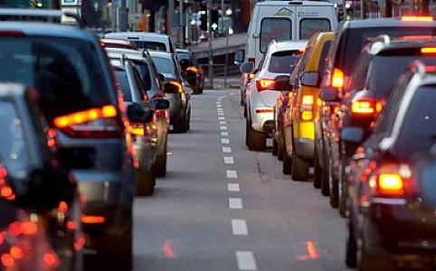 Bakının bir sıra küçələrində avtomobillərin hərəkət istiqaməti