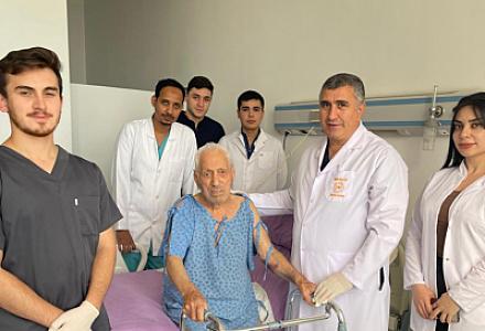 Bakıda 100 yaşlı xəstə üzərində