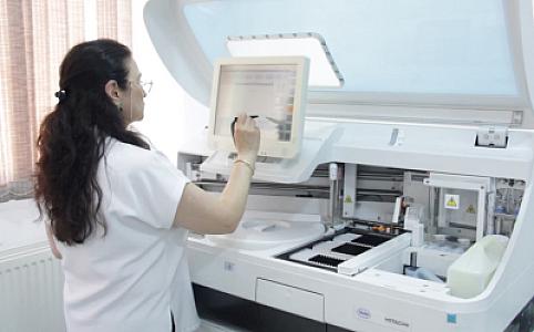 Poliklinikalarda yeni laboratoriyalar qurulur - TƏBİB