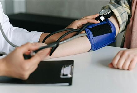 Sağlam həyat tərzi vərdişləri orta yaşlı insanları