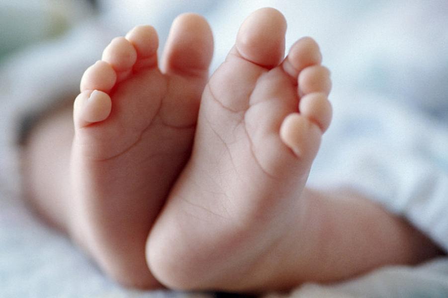 Zaqatalada yeni doğulan körpə ölüb