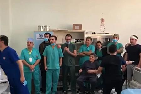 Müharibənin ağxalatlı qəhrəmanları: