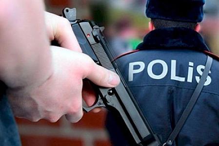 Azərbaycanda polis ehtiyatsızlıq nəticəsində həyatını itirdi