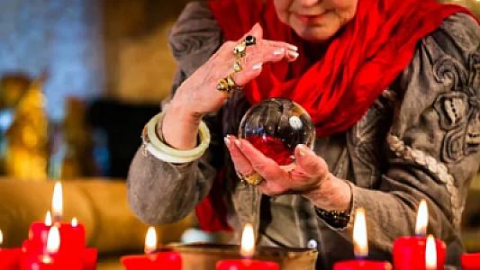 Falçı Bakıya "sürət karqo" vasitəsi ilə qurd yağı göndərdi -