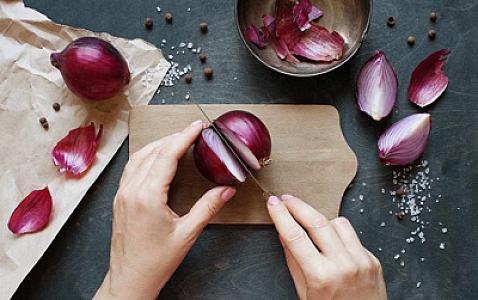 Qırmızı soğan qanı təmizləyir