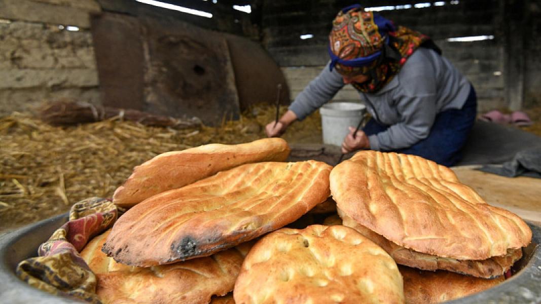 Azərbaycanın təndirçilik sənəti və çörəkbişirmə üsulu