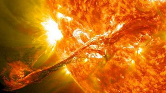Günəşdə ən yüksək dərəcəli - X səviyyəli iki partlayış
