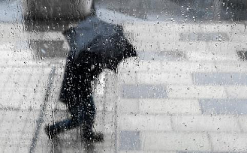 Sabah Bakıda leysan yağacaq, güclü külək əsəcək -