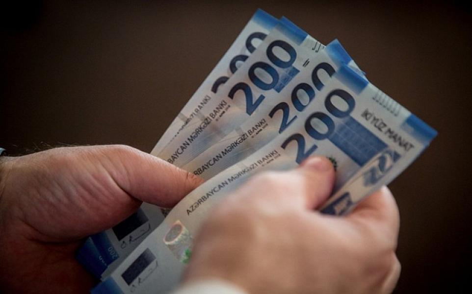 Rüşvət almaqda təqsirli bilinən xəstəxana direktoruna şərti cəza verilib