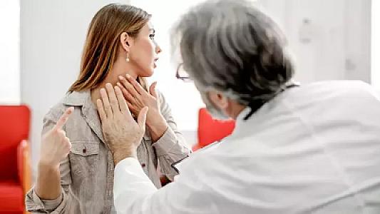 Hər 4 nəfərdən birində var: Saç tökülməsi, dəri quruması və yorğunluğa