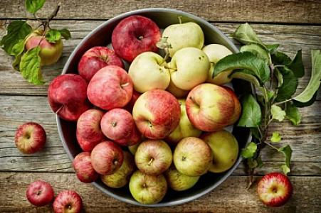 Heç vaxt belə almaları yeməyin: