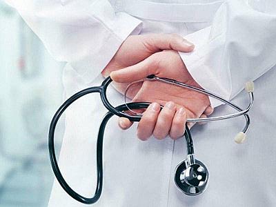 Azərbaycanda bu həkimlərin maaşı