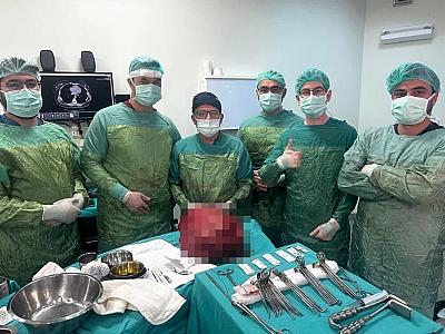 Şişkinlik və halsızlıq şikayəti ilə xəstəxanaya gəldi: