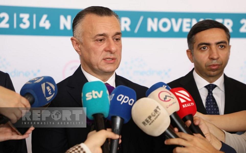 Yaxın günlərdə Azərbaycana mövsümi qriplərlə bağlı vaksinlər gətiriləcək