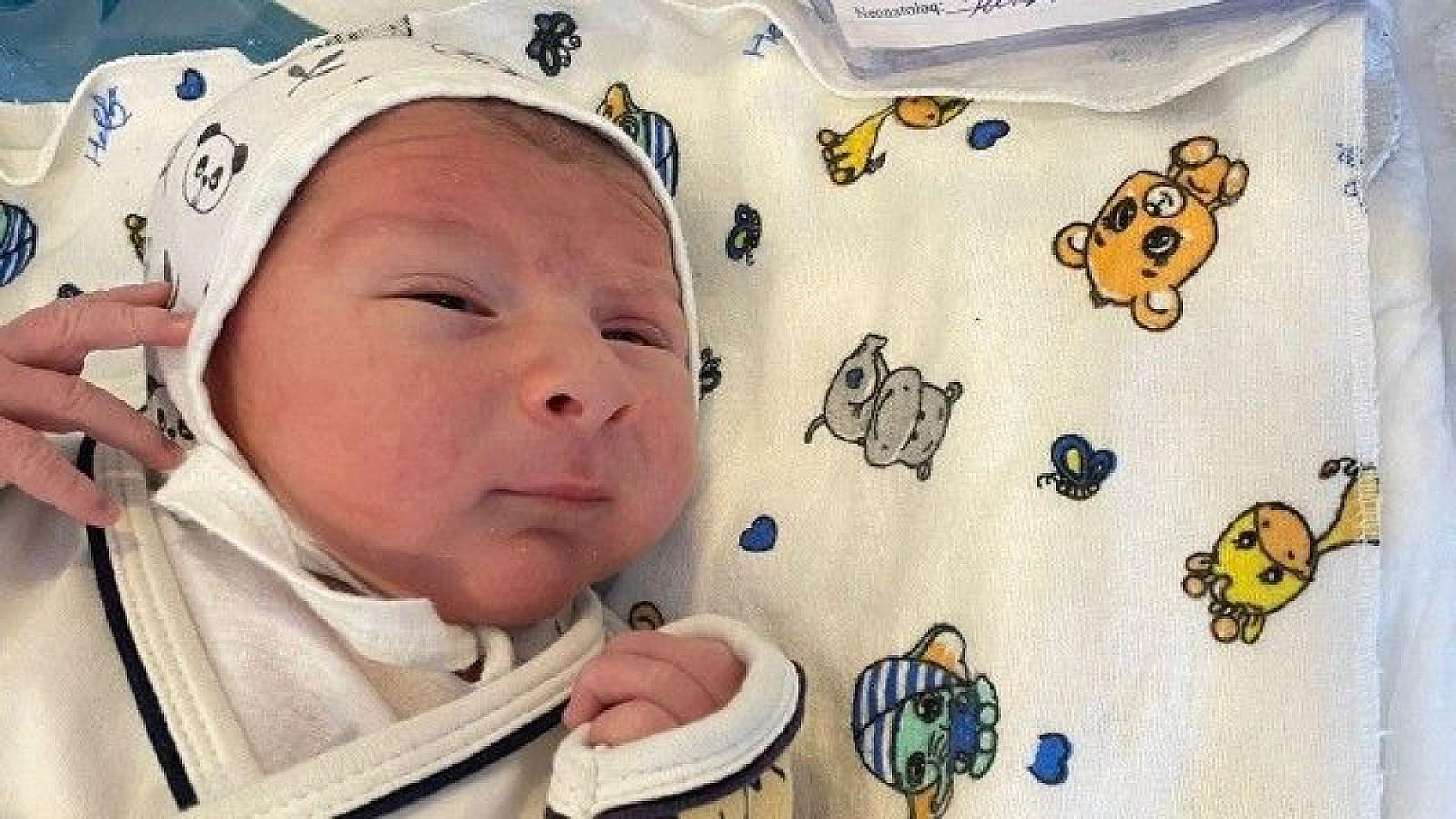 Hərbçimiz noyabrın 8-də doğulan övladına Zəfər adını verdi