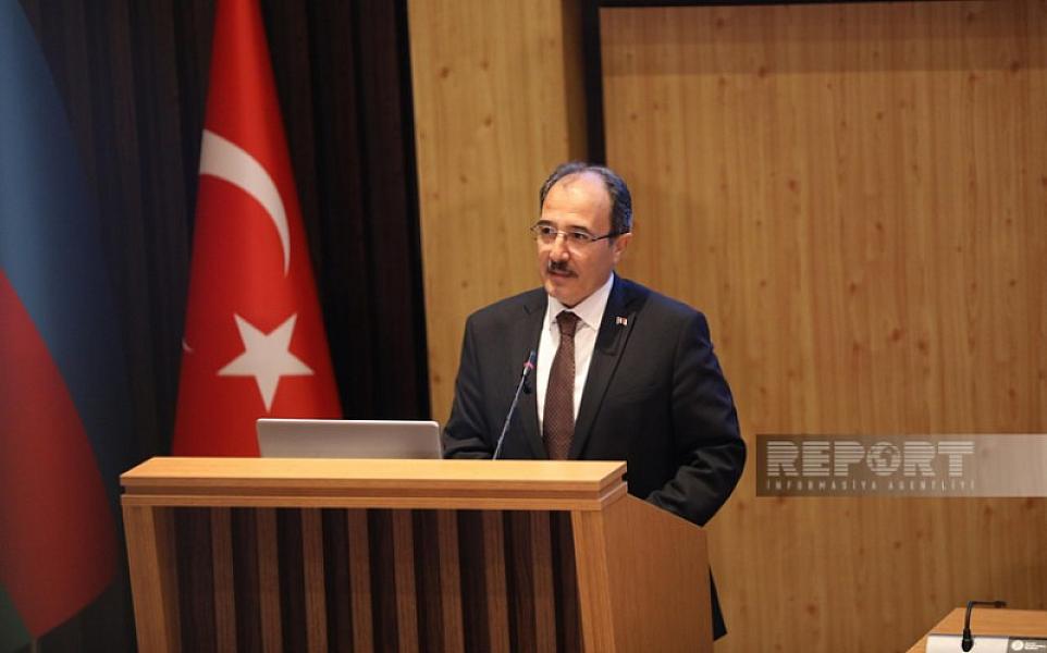 Cahit Bağçı: "Türkiyə tibb sahəsində təcrübəsini Azərbaycanla bölüşməyə hazırdır"