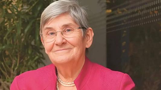 82 illik ömrümün, 64 ilini peşəmə həsr etmişəm... Sevgi və sağlıqla qalın... -