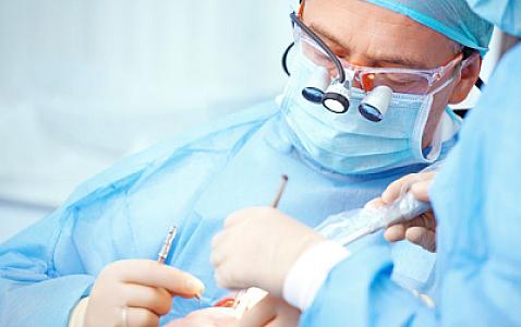 Xəstəxanada səs-küy salan həkim