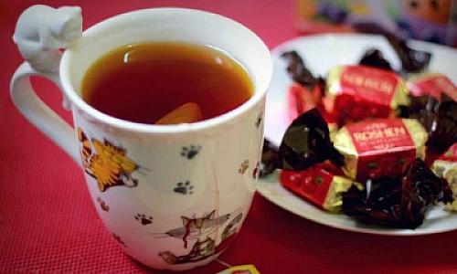 Çayla çox konfet yeyənlər tez qocalır