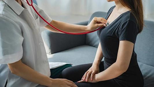 Qadınların önəmsəmədiyi bu əlamətlər ciddi problemlərin xəbərçisi ola bilər -