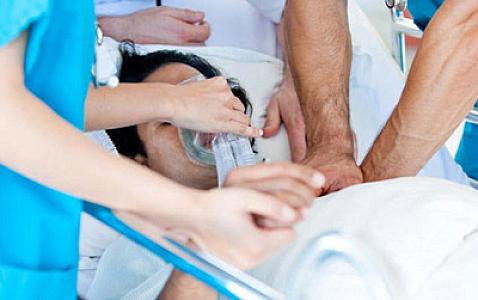 Tibdə ŞOK: Hamilə qadın