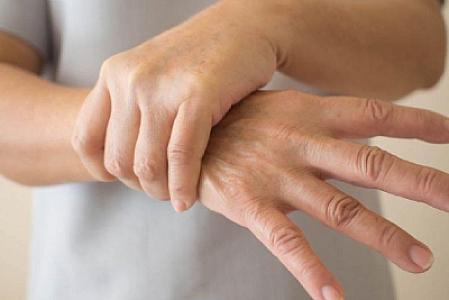 Uyuşma və iynə batma hissi yaşayırsınızsa, diqqət!