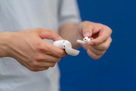 Qulaqlıq taxmaq eşitmə itkisinə