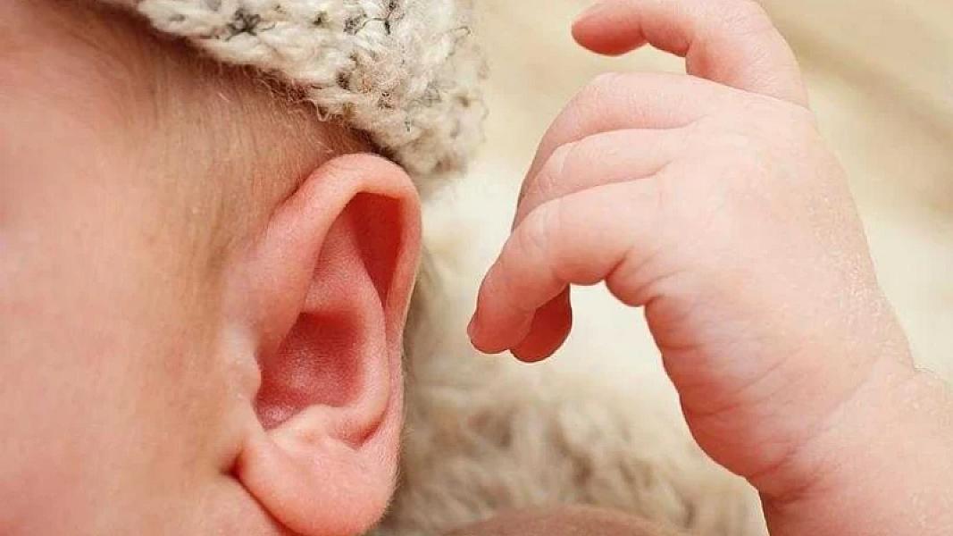 Uşağınızın qulağının forması fərqlidirsə,