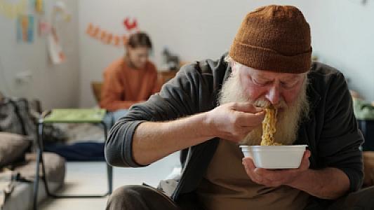 100 yaşını görmək istəyənlər evindən bu