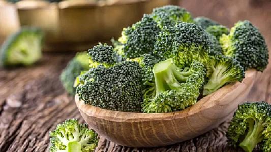 Brokolini bu şəkildə yeyin!