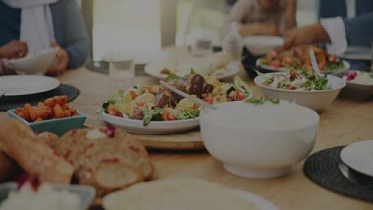 Səhər və şam yeməyini qəti ötürməyin: