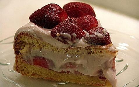 Gəncədə 6 nəfər tortdan