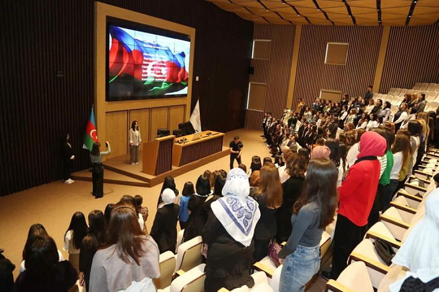 Yeni Klinikada “Autizmdə Funksional Tibb” seminarı