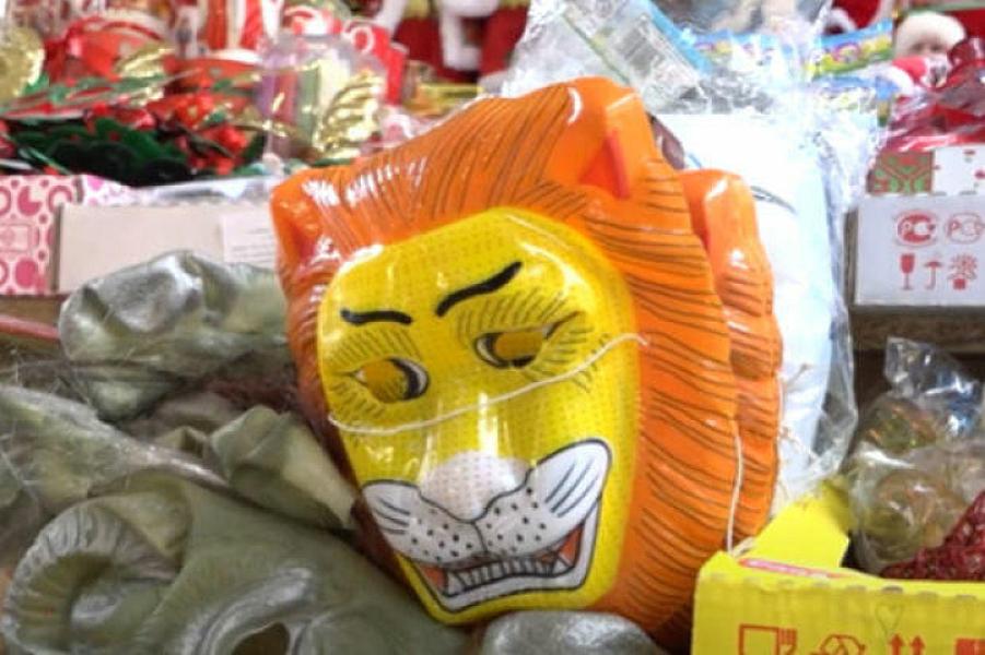 Həkimdən XƏBƏRDARLIQ: “Uşaqlara Yeni il maskaları alarkən diqqətli olun” -