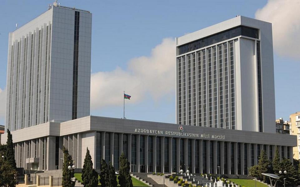 Məktəblərdə gender bərabərliyi və şəxsiyyətlərarası münasibətlərə dair mövzular
