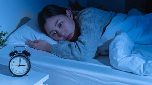 Gecələr yata bilmirsinizsə,