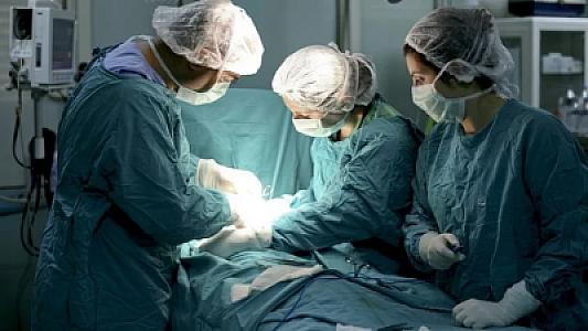 Bədənində 5 böyrəklə yaşayır -