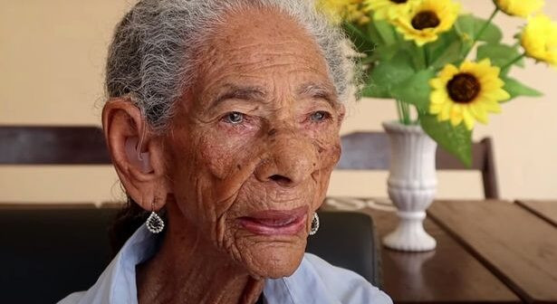115 yaşını qeyd edən qadın sirri açıqladı:" Bu qidaya borcluyam”